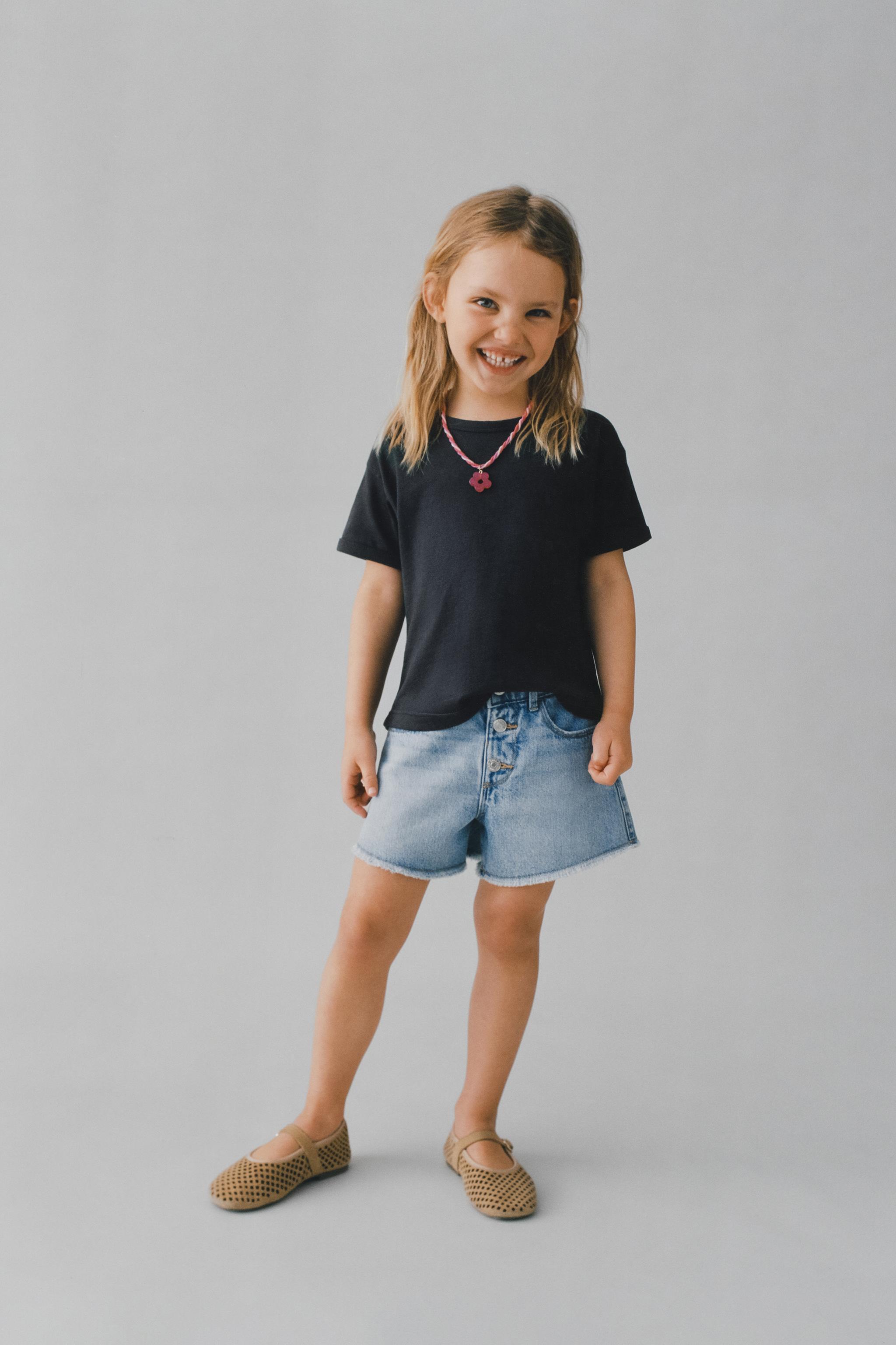 SHORT EN JEAN À POCHES CŒUR